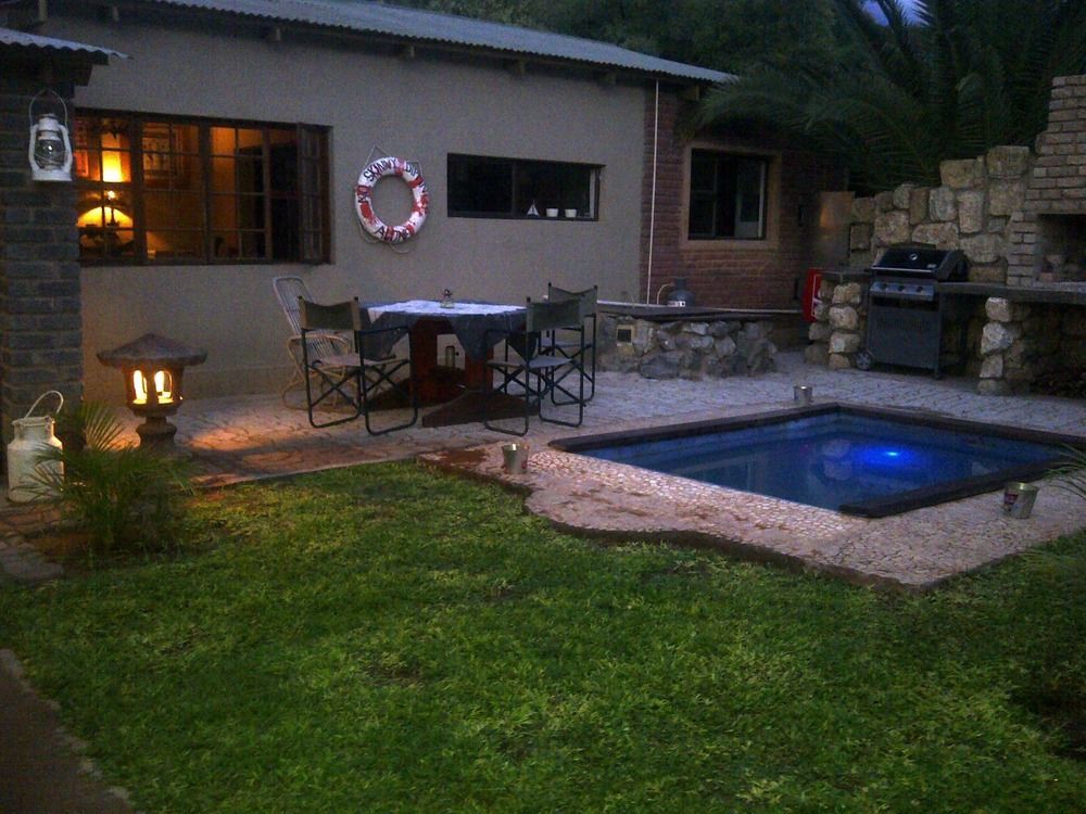 Villa Africa Guesthouse ツメブ エクステリア 写真