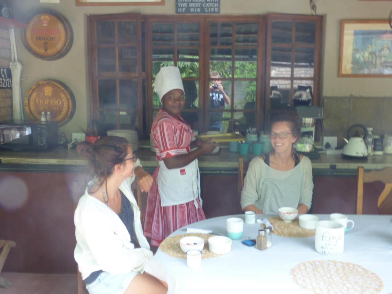 Villa Africa Guesthouse ツメブ エクステリア 写真