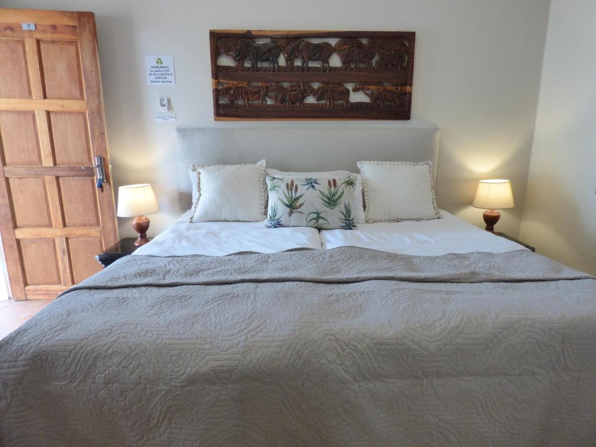 Villa Africa Guesthouse ツメブ エクステリア 写真