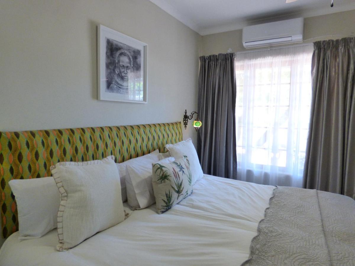 Villa Africa Guesthouse ツメブ エクステリア 写真