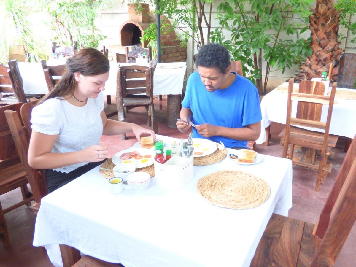 Villa Africa Guesthouse ツメブ エクステリア 写真